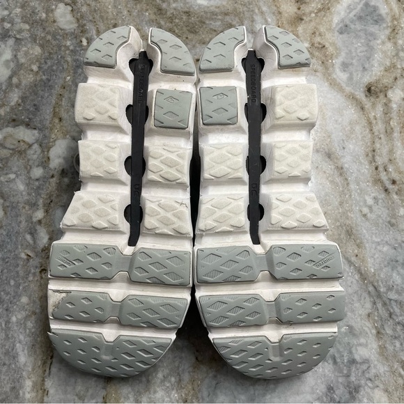 On Running Cloudswift 3 Sneakers in White Frost Women’s 7.5 - Picture 10 of 11